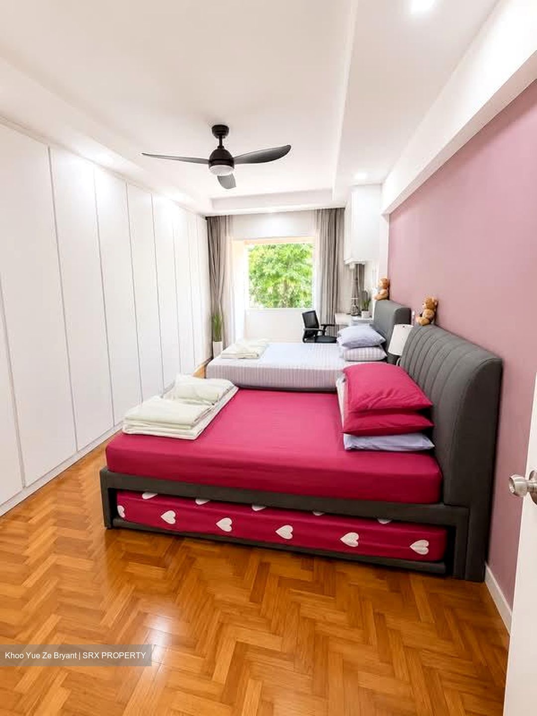Melville Park (D18), Condominium #573742451